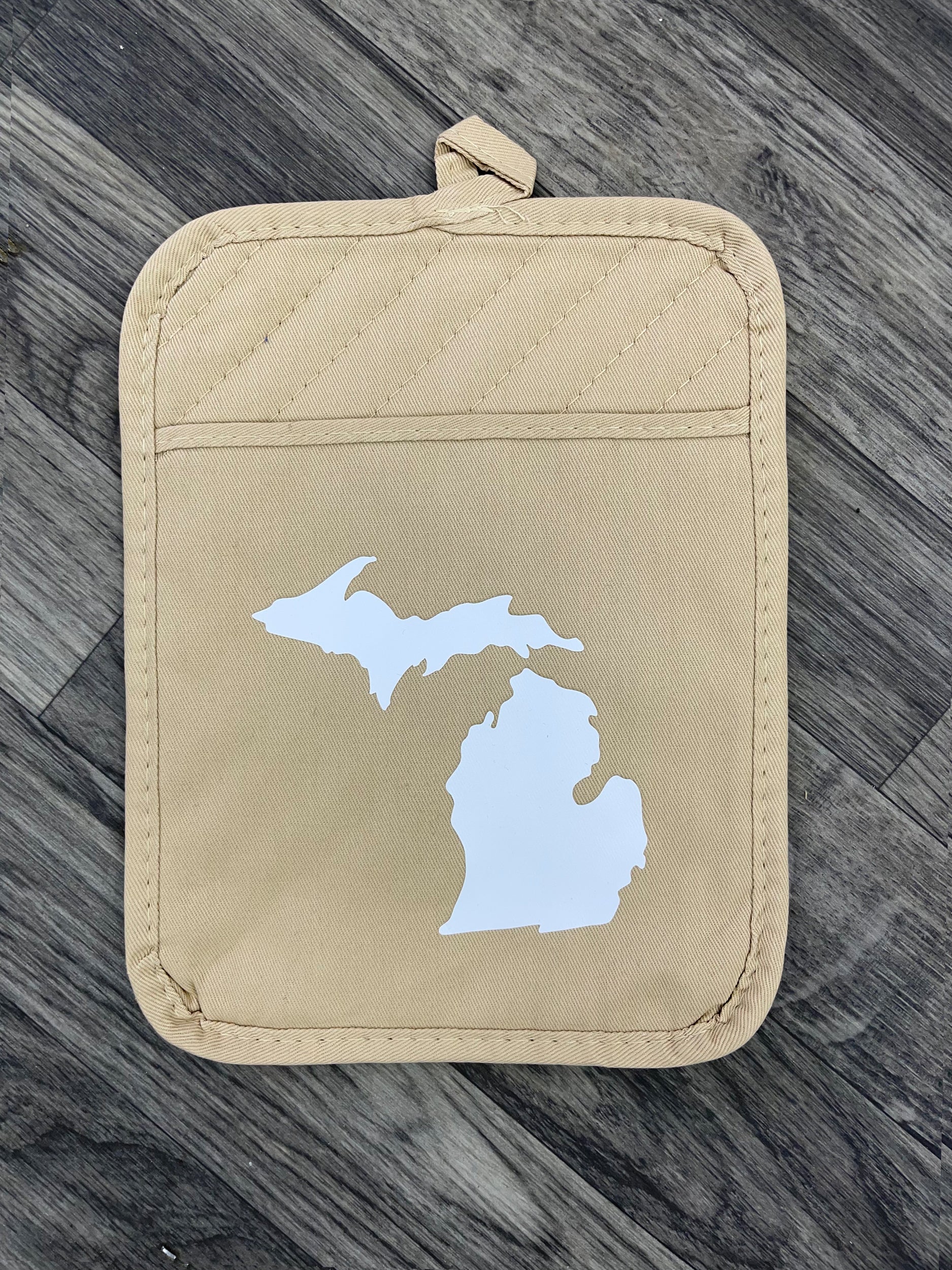 Solid White - Michigan - Pot Holder W/ Pocket